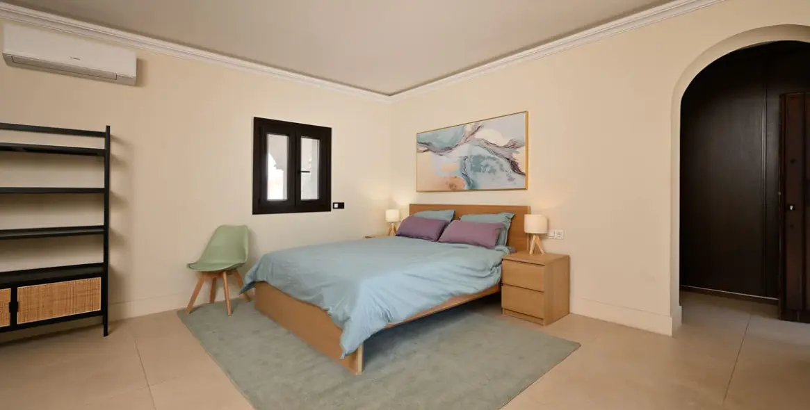 Long-term rent of detached villa in Marbesa 12