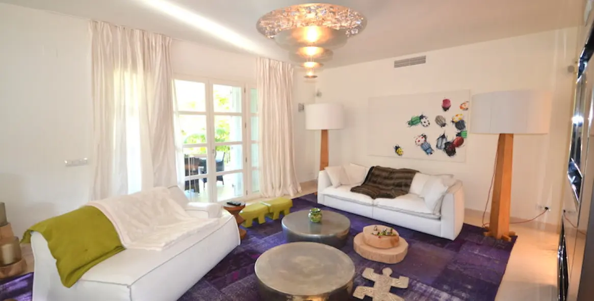 Long-term rent of detached villa in Nueva Andalucía 2