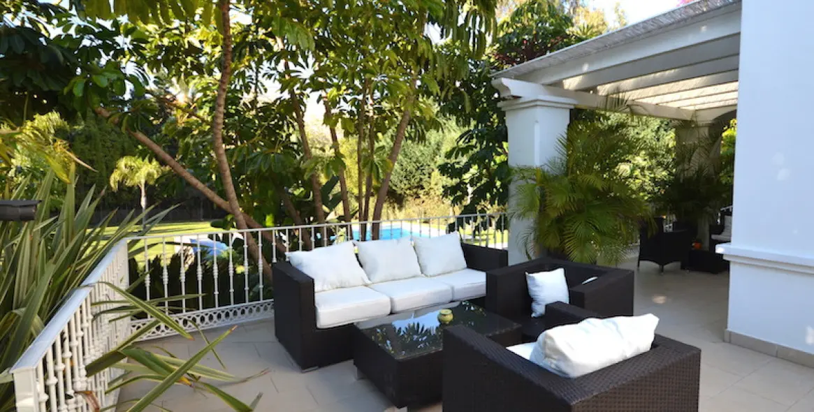 Long-term rent of detached villa in Nueva Andalucía 4