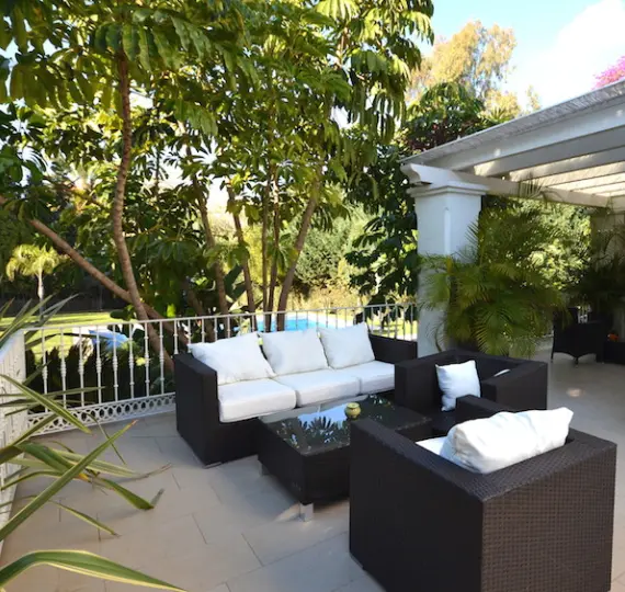 Long-term rent of detached villa in Nueva Andalucía