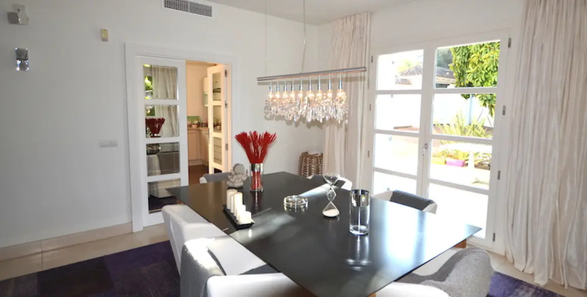 Long-term rent of detached villa in Nueva Andalucía 7