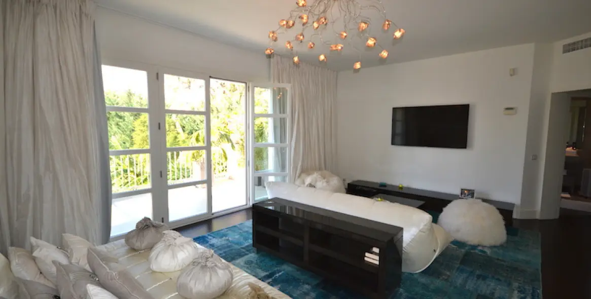 Долгосрочная аренда  отдельно стоящей виллы в Nueva Andalucía 30