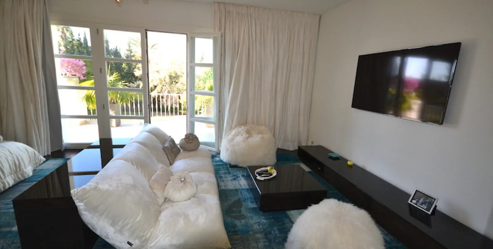 Long-term rent of detached villa in Nueva Andalucía 29