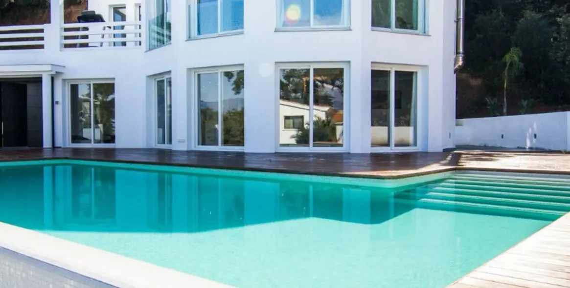 Долгосрочная аренда  отдельно стоящей виллы в Ojén 1