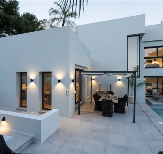 Long-term rent of detached villa in Nueva Andalucía