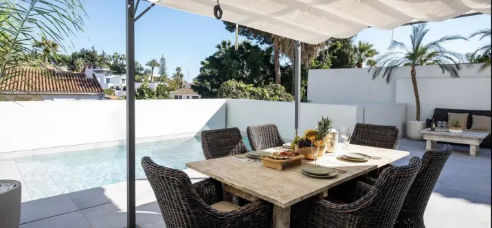 Long-term rent of detached villa in Nueva Andalucía 4