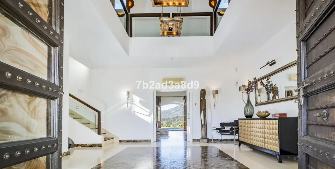 Long-term rent of detached villa in Benahavís 4