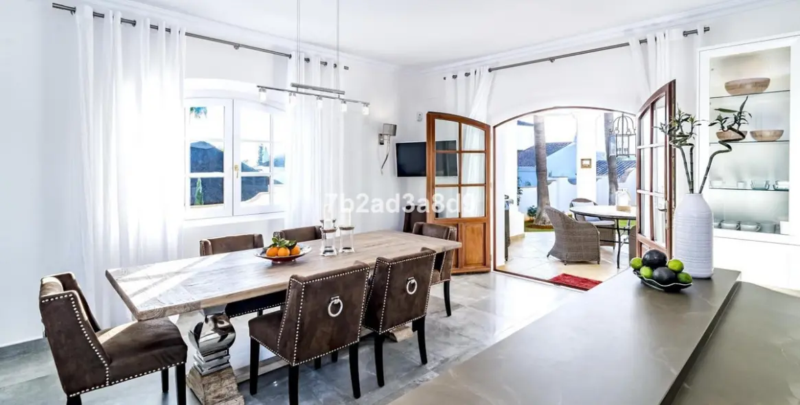 Long-term rent of detached villa in Benahavís 10