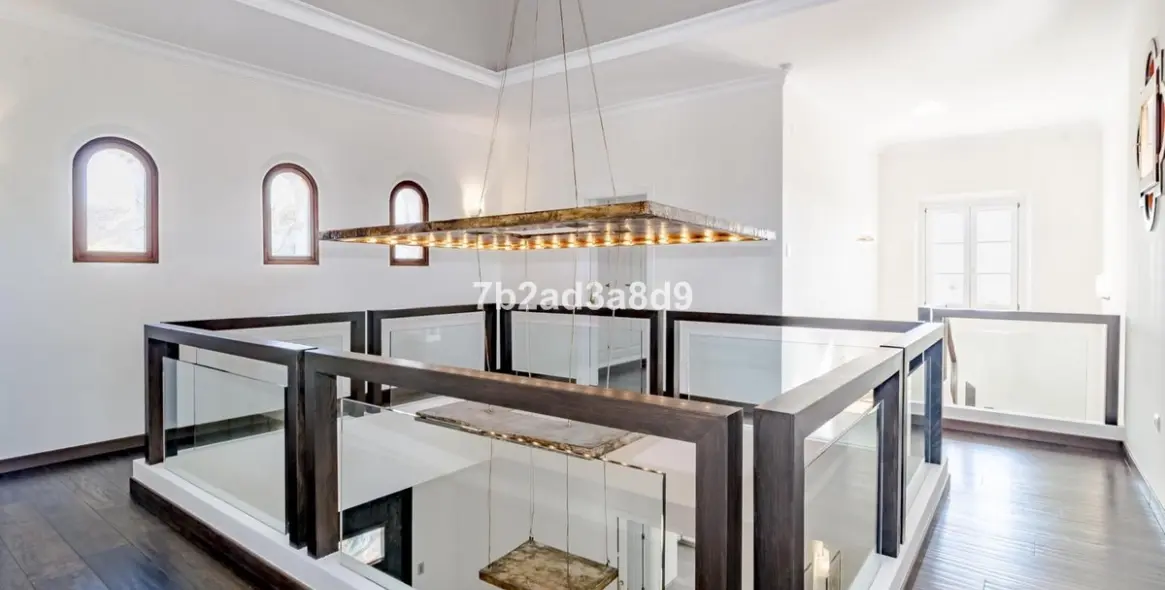 Long-term rent of detached villa in Benahavís 13