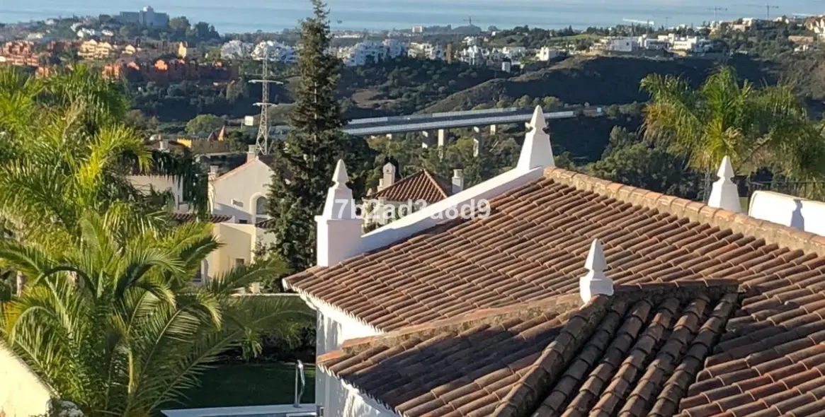 Долгосрочная аренда  отдельно стоящей виллы в Benahavís 30