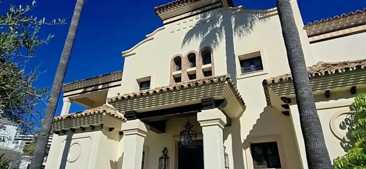 Long-term rent of detached villa in La Quinta 1