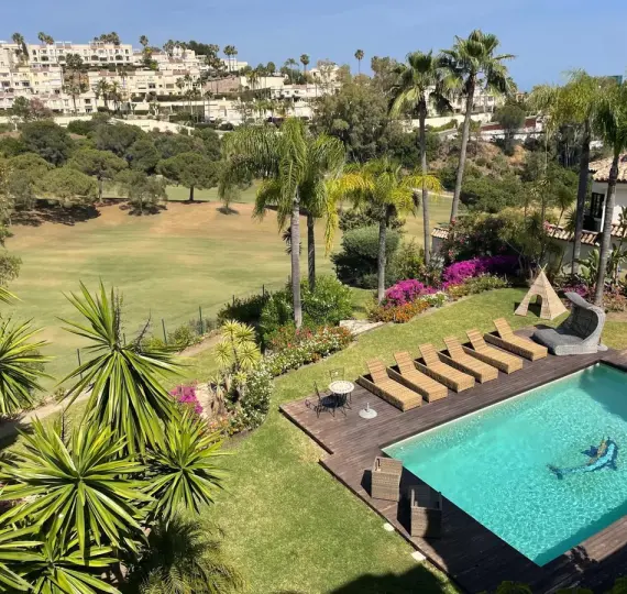 Long-term rent of detached villa in La Quinta