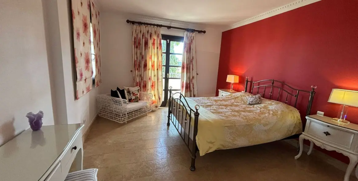 Long-term rent of detached villa in La Quinta 19