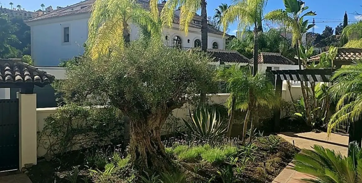 Долгосрочная аренда  отдельно стоящей виллы в La Quinta 27