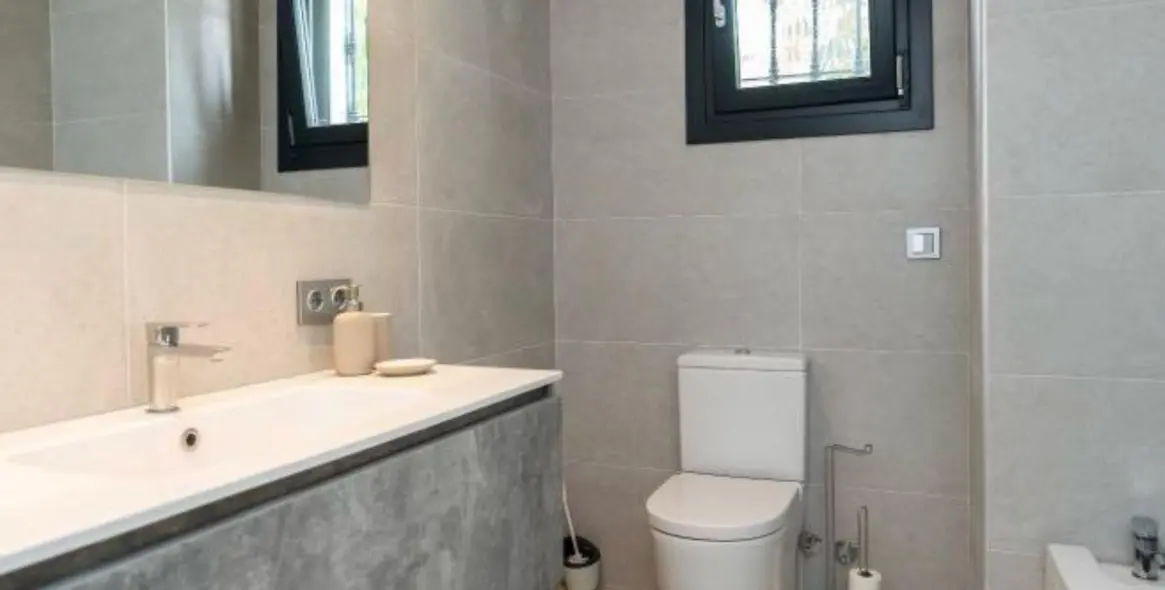 Long-term rent of detached villa in Nueva Andalucía 36