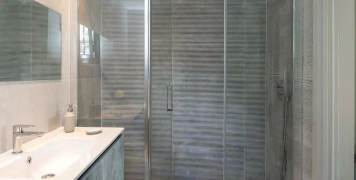 Long-term rent of detached villa in Nueva Andalucía 38