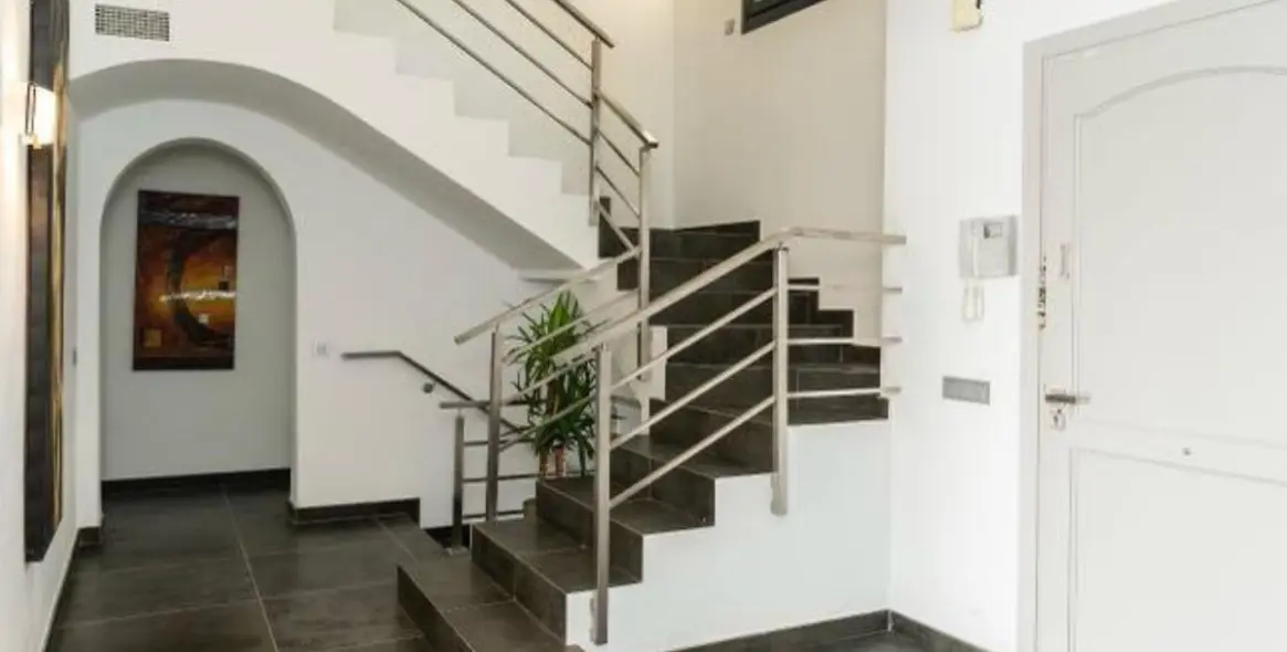 Long-term rent of detached villa in Nueva Andalucía 18