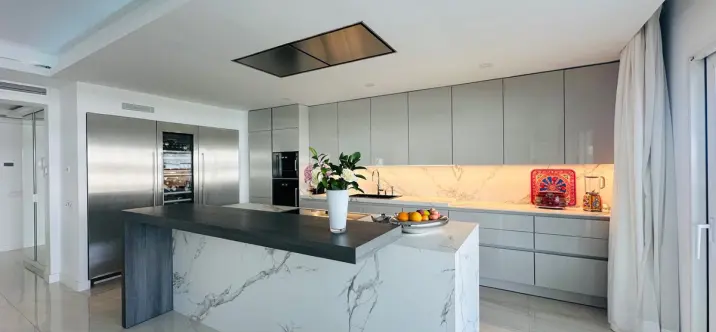 Middle floor apartment R5159062 2