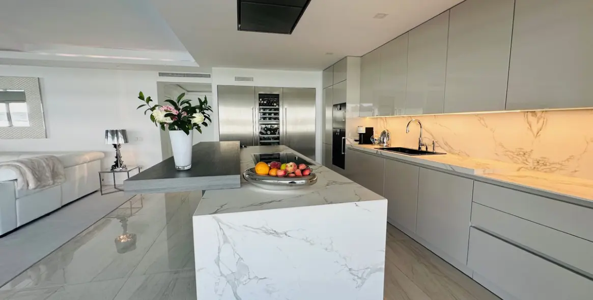 Долгосрочная аренда апартаментов на среднем этаже в Marbella (район Puerto Banús) 9