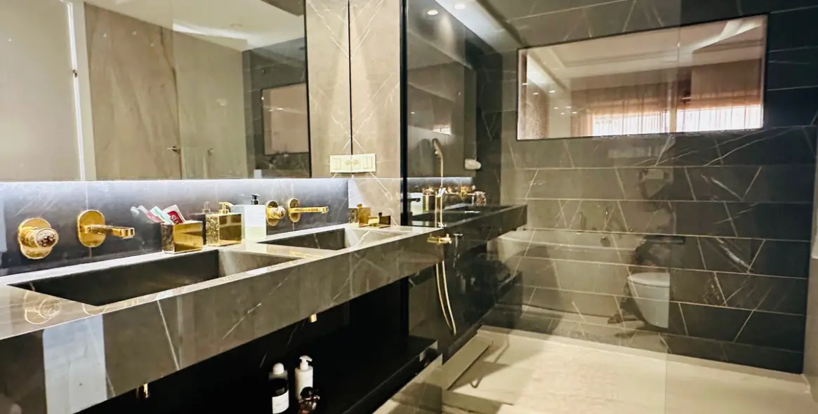 Short-term rent of middle floor apartment in Puerto Banús 15