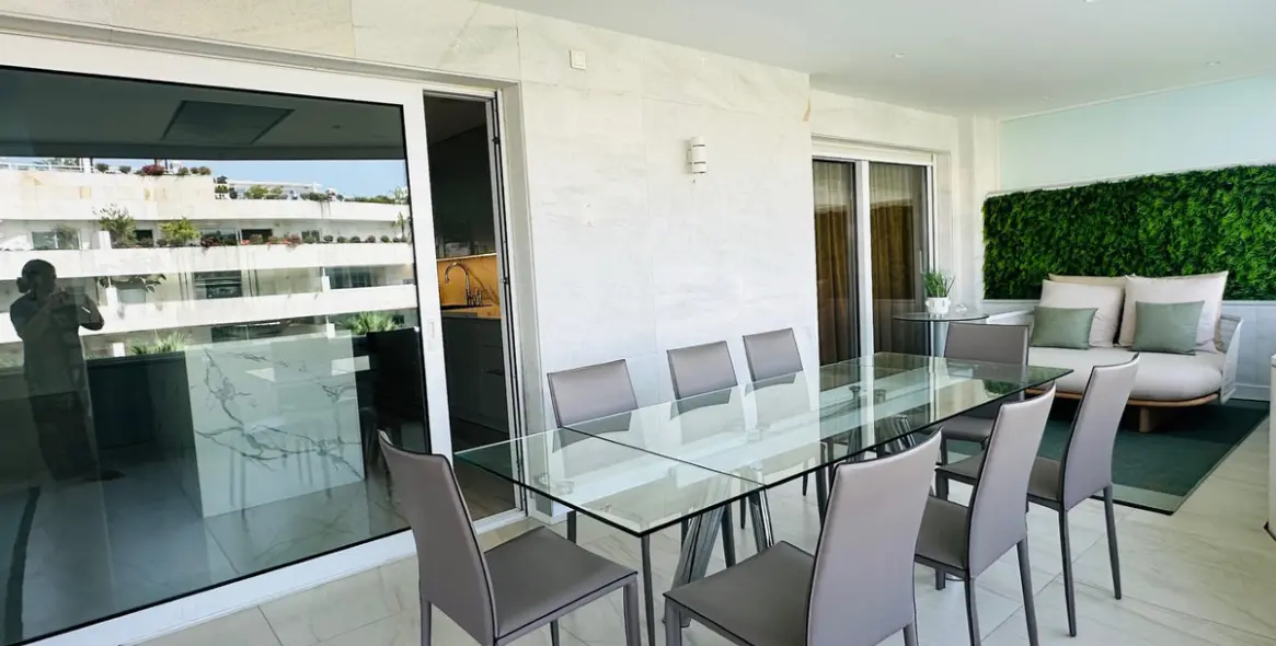 Долгосрочная аренда апартаментов на среднем этаже в Puerto Banús 24