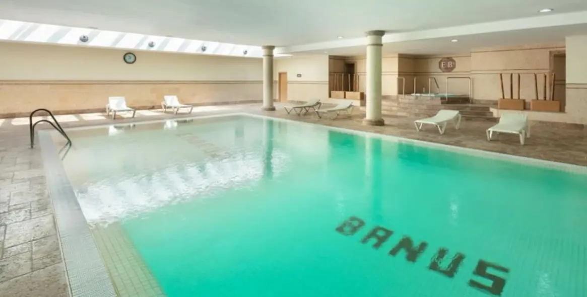 Долгосрочная аренда апартаментов на среднем этаже в Puerto Banús 27