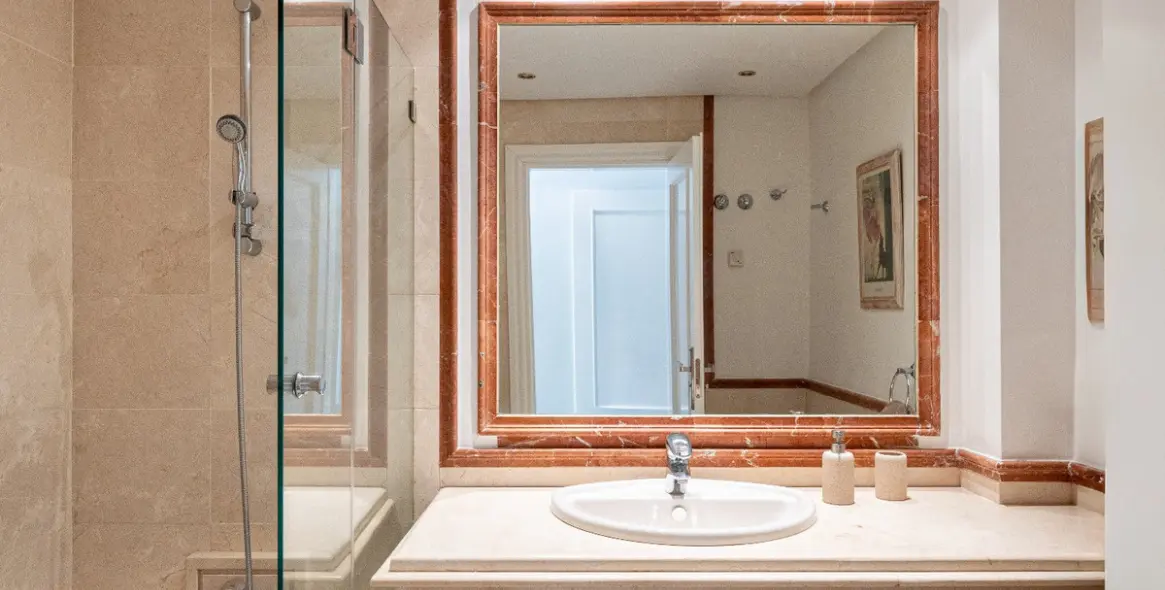 Alquiler a largo plazo de adosado en Nueva Andalucía 24