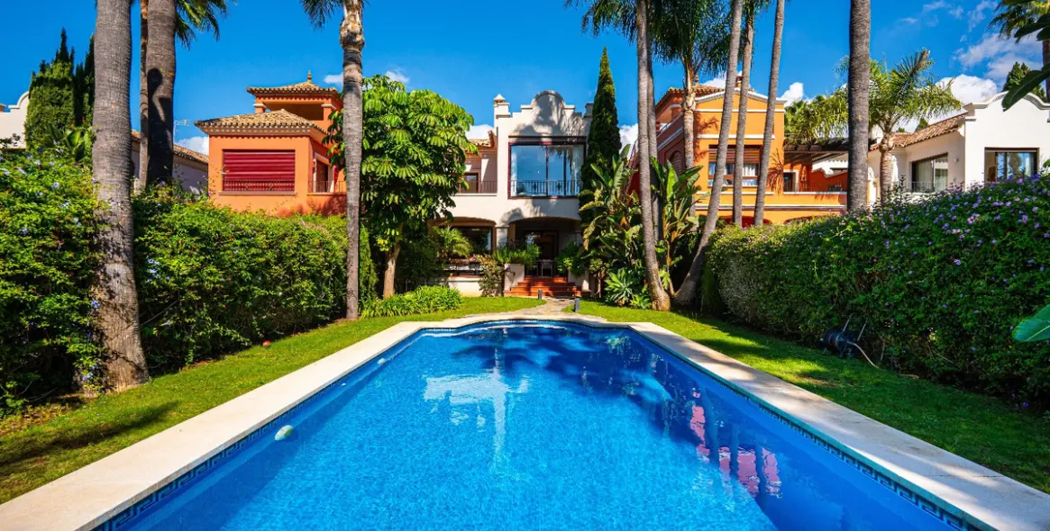 Alquiler a largo plazo de adosado en Nueva Andalucía 31