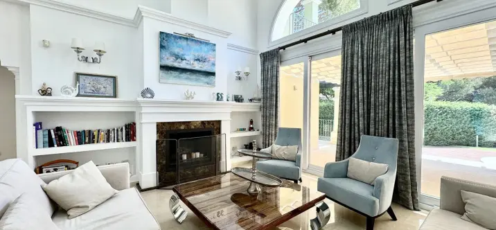 Long-term rent of detached villa in Elviria 3