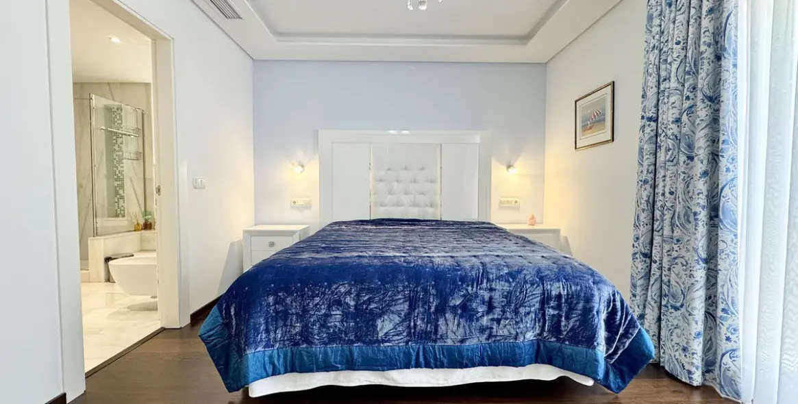 Long-term rent of detached villa in Elviria 17