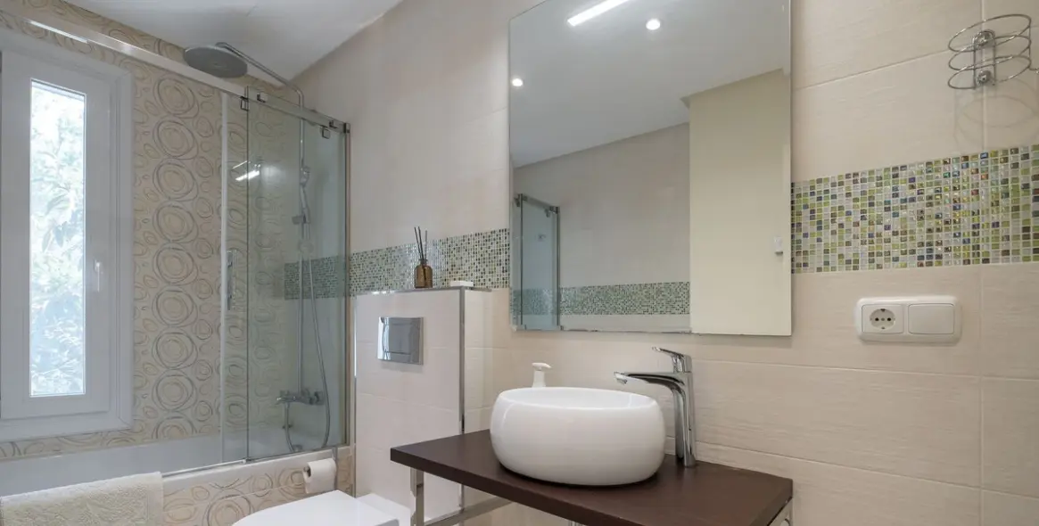 Long-term rent of detached villa in Elviria 41