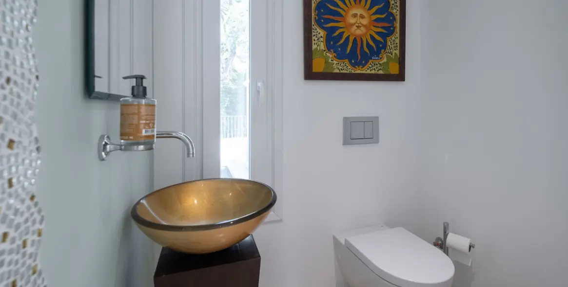 Long-term rent of detached villa in Elviria 42