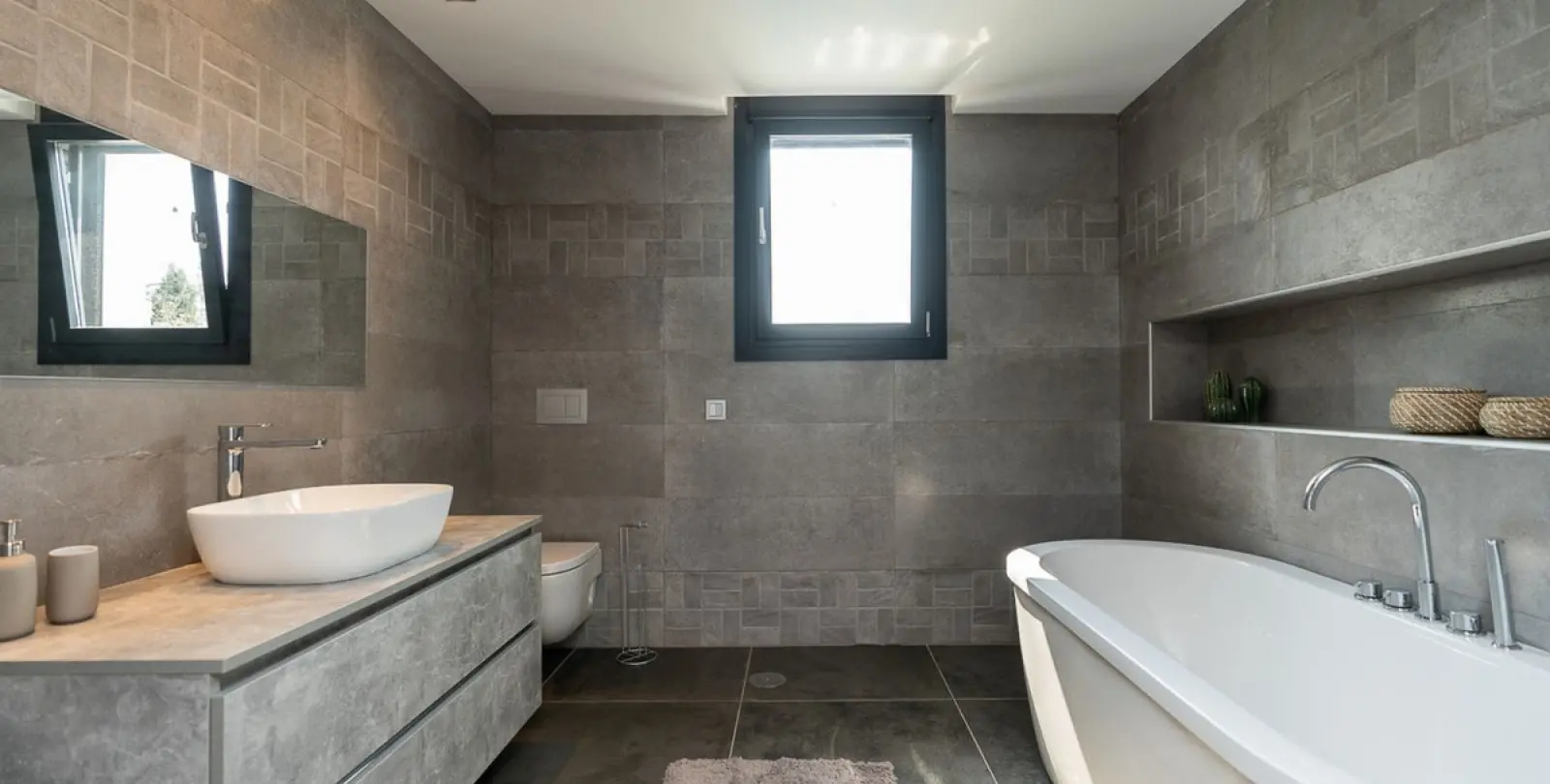 Long-term rent of detached villa in Nueva Andalucía 10