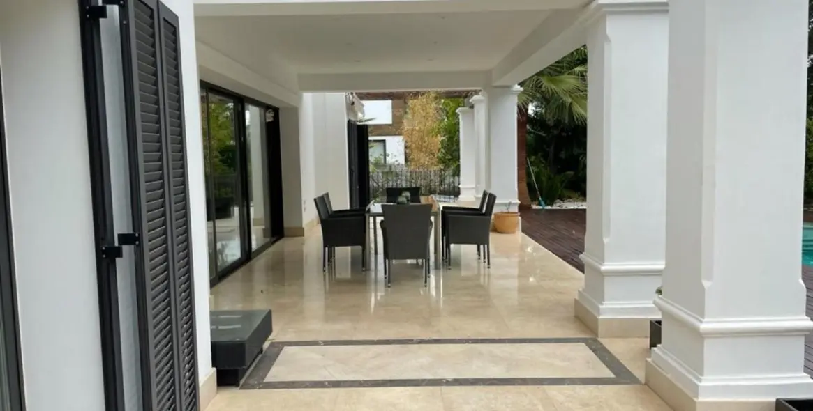 Long-term rent of detached villa in The Golden Mile 9