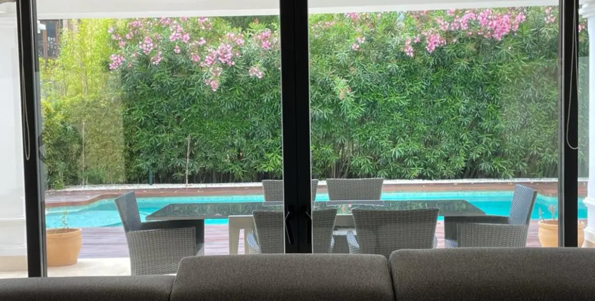 Long-term rent of detached villa in The Golden Mile 10