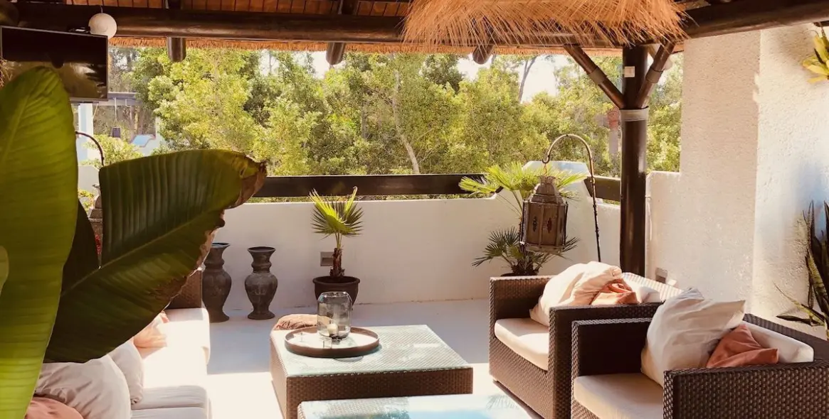 Long-term rent of detached villa in Nueva Andalucía 18