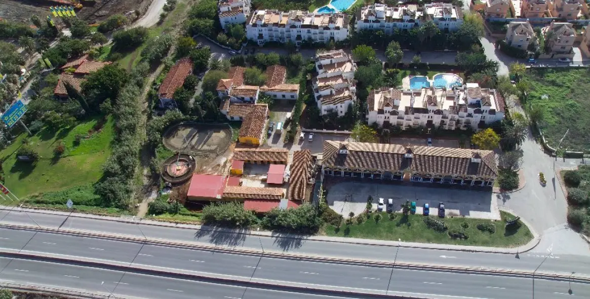 Long-term rent of business in Estepona 1