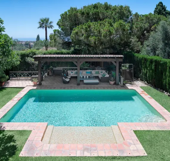 Long-term rent of detached villa in Marbella