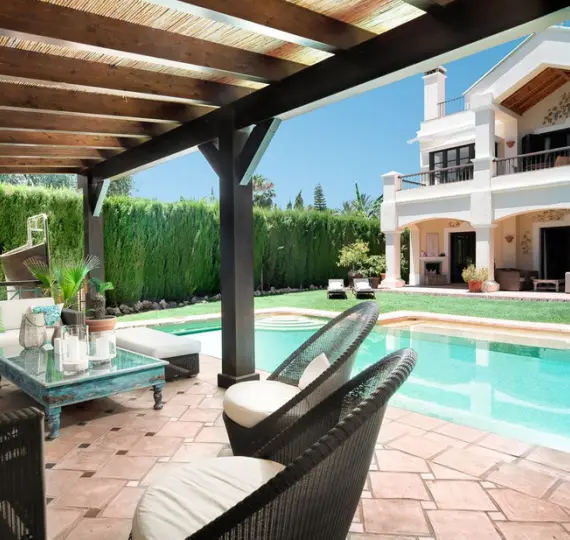 Long-term rent of detached villa in Marbella