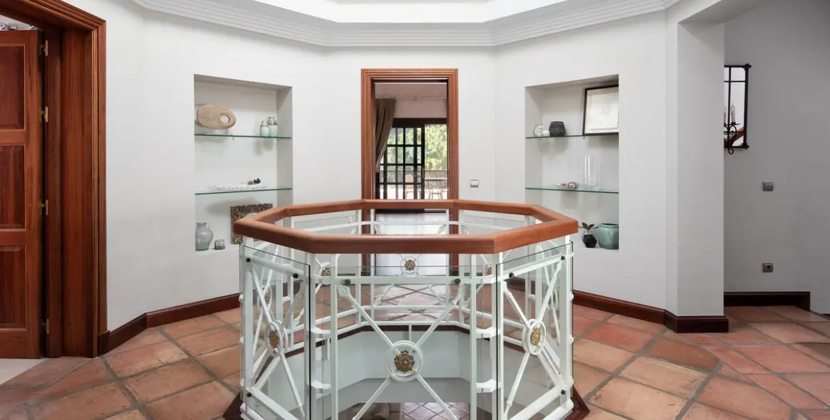 Long-term rent of detached villa in Marbella 4