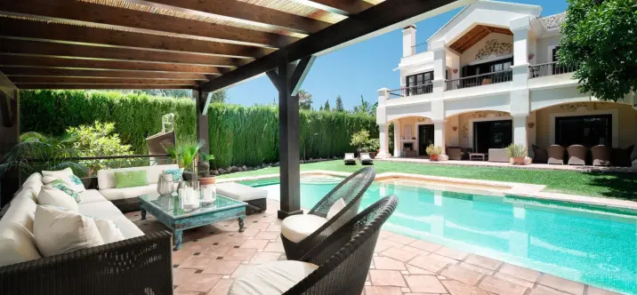 Alquiler a largo plazo de villa independiente en Marbella 2