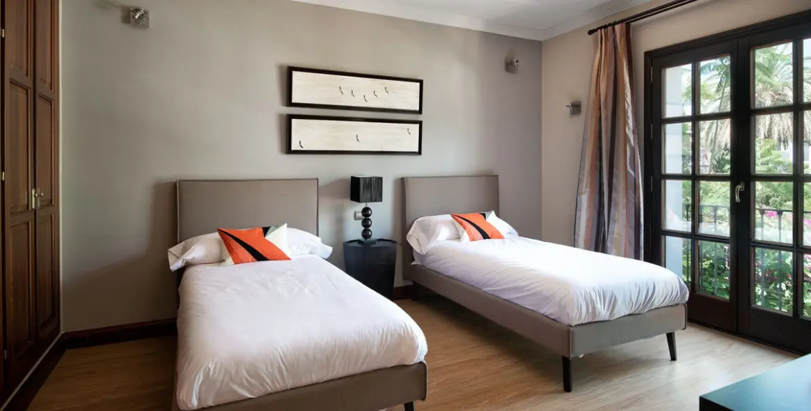 Долгосрочная аренда  отдельно стоящей виллы в Marbella 15