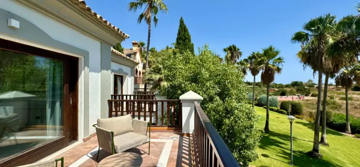 Long-term rent of detached villa in The Golden Mile 0