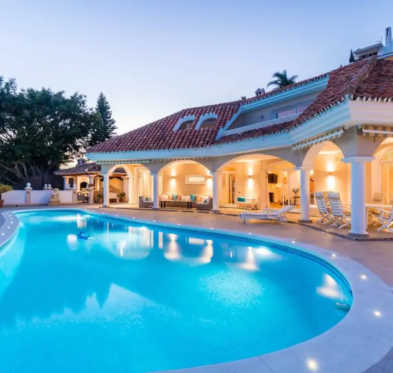 Long-term rent of detached villa in La Quinta