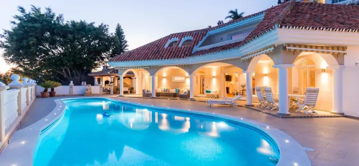 Long-term rent of detached villa in La Quinta 0