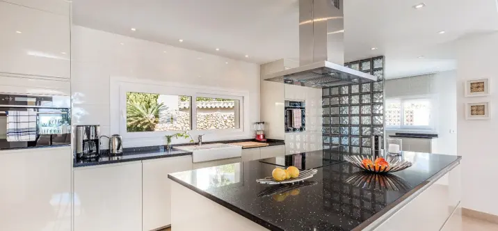 Long-term rent of detached villa in La Quinta 2