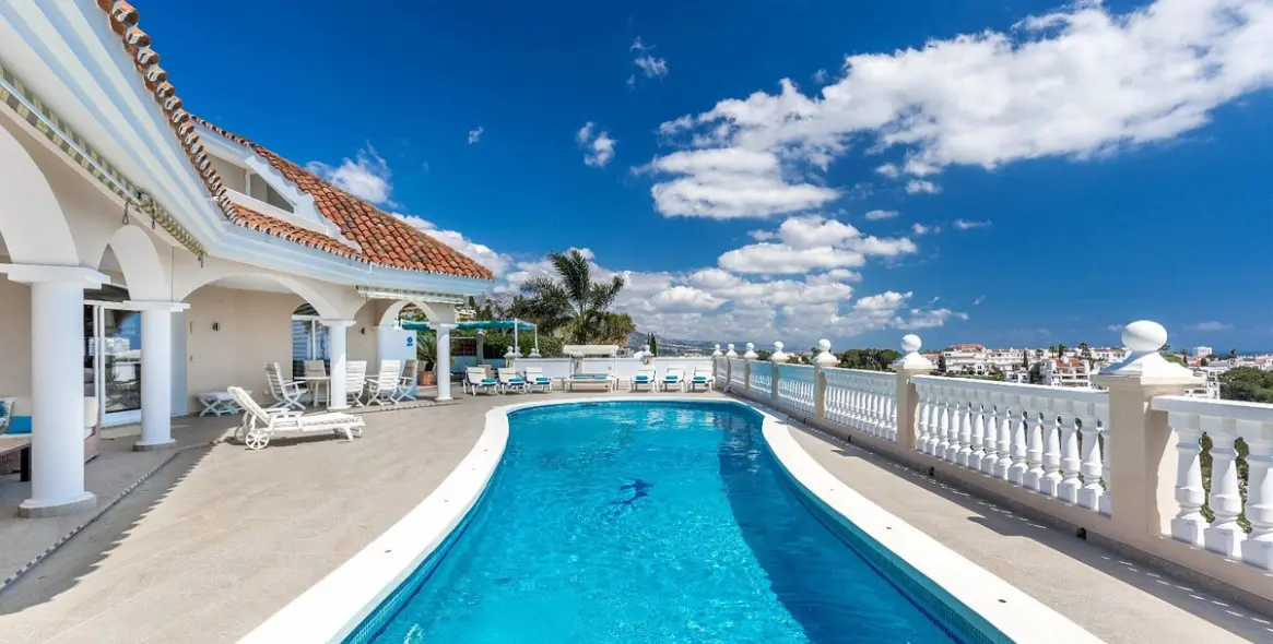 Long-term rent of detached villa in La Quinta 6