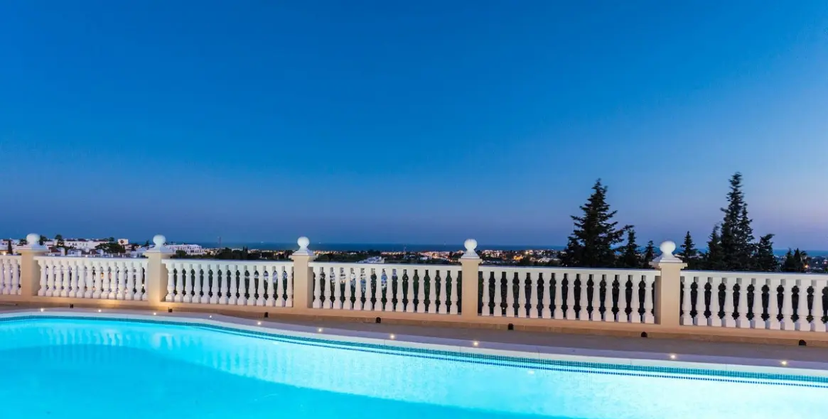 Long-term rent of detached villa in La Quinta 7