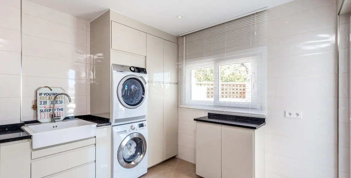 Long-term rent of detached villa in La Quinta 8