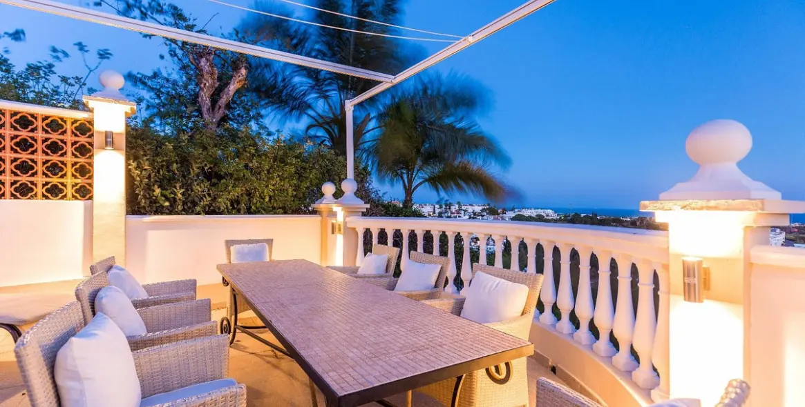 Long-term rent of detached villa in La Quinta 17